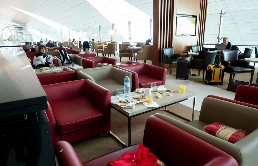 Ease Your Jet Lag at Dubai’s Marhaba Lounges: Tips and Tricks